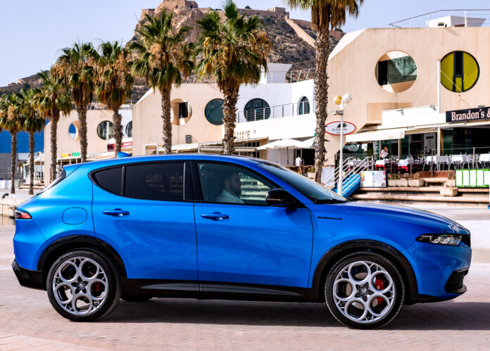 Alfa-Tonale-1