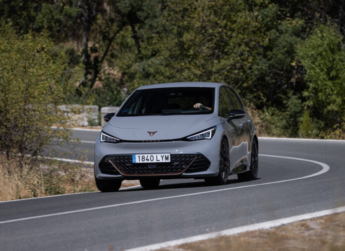 CUPRA-Born-e-Boost-Battery-Pack_09_HQ