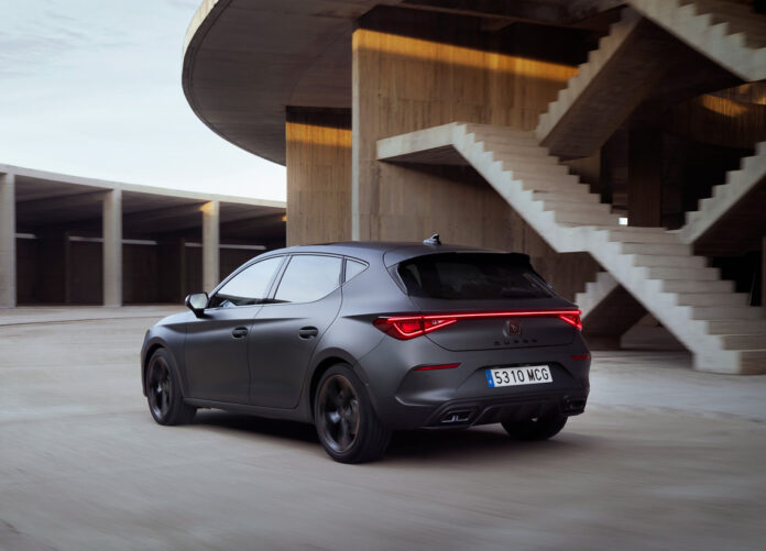 CUPRA-Leon-eTSI_38_HQ