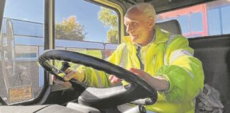 Los sindicatos insisten en la jubilación anticipada para los transportistas pese a la escasez de conductores