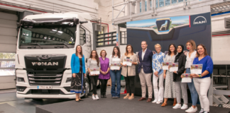 Conductoras profesionales: MAN aporta 10 becas formativas para integrar mujeres en el transporte profesional