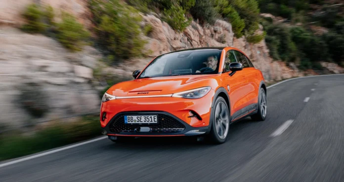 smart_Hashtag3_BRABUS_photon-orange_exterior_Mallorca 1