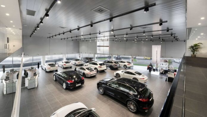 concesionario-de-coches