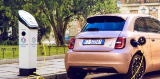 Free2move amplía la electrificación de su flota con 300 unidades del Fiat 500e en Berlín, Colonia y Düsseldorf