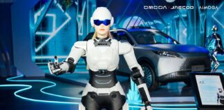 Humanoides para vender coches. ¿Acabará la IA con los comerciales en los concesionarios europeos?