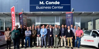 Canon España, de la mano de Ayvens, añade 36 vehículos híbridos de Toyota a su flota